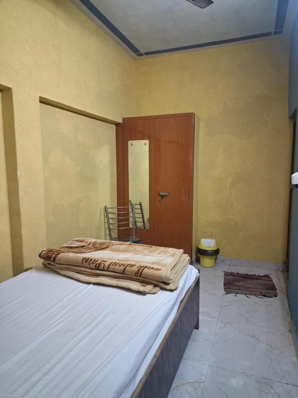 Privyrooms Горакпур Екстериор снимка